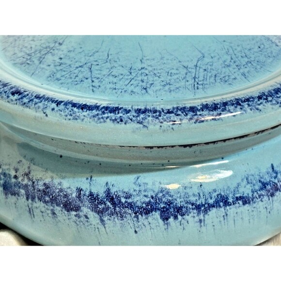 De Silva Terracotta Lt Blue Soup Bowl with handle and lid, never used 6.5x5.5" - Picture 15 of 16